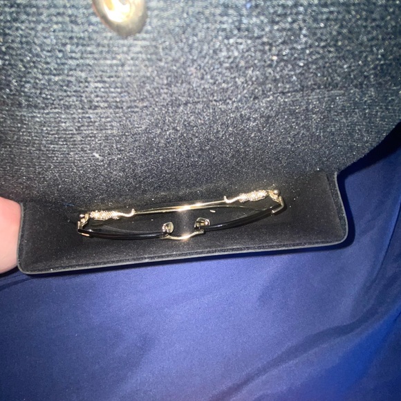 Fashionable Glasses - Picture 6 of 6